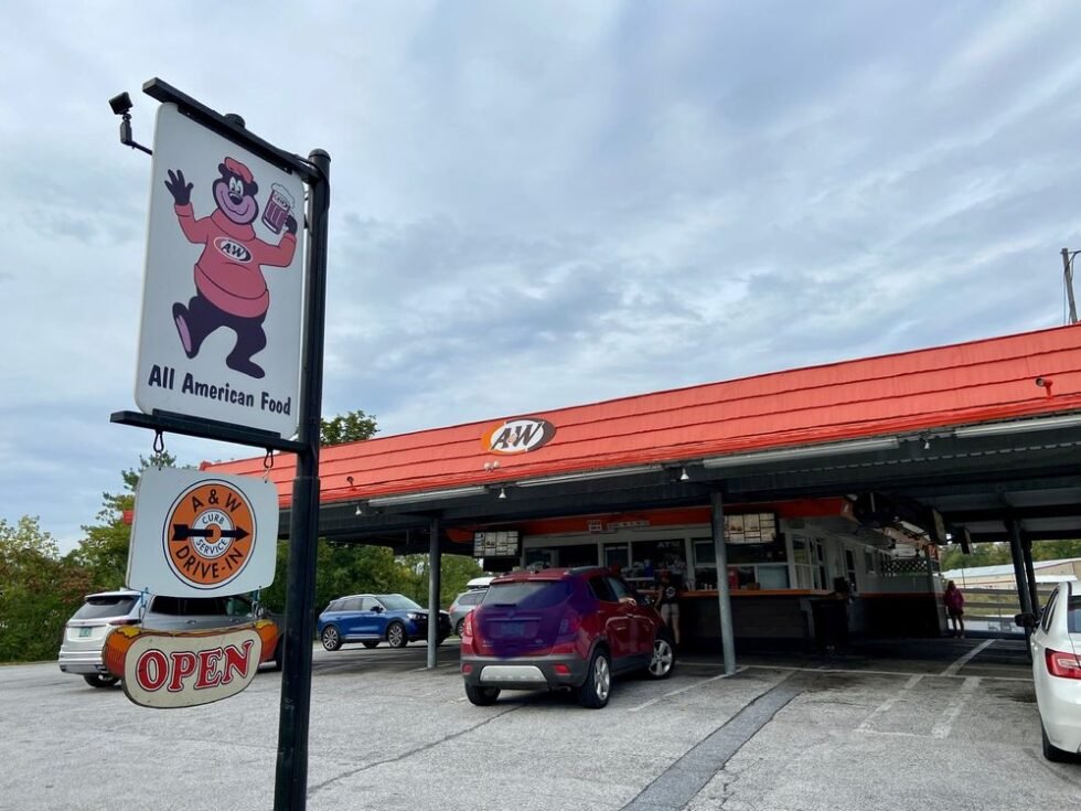 Classic Carhops Across the USA - On The Road with Susan
